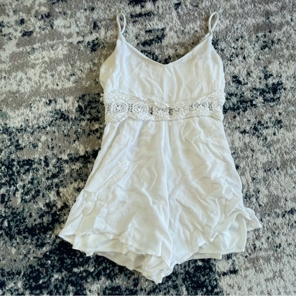 Romper - Picture 1 of 3